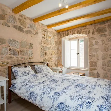 Guest house City Walls